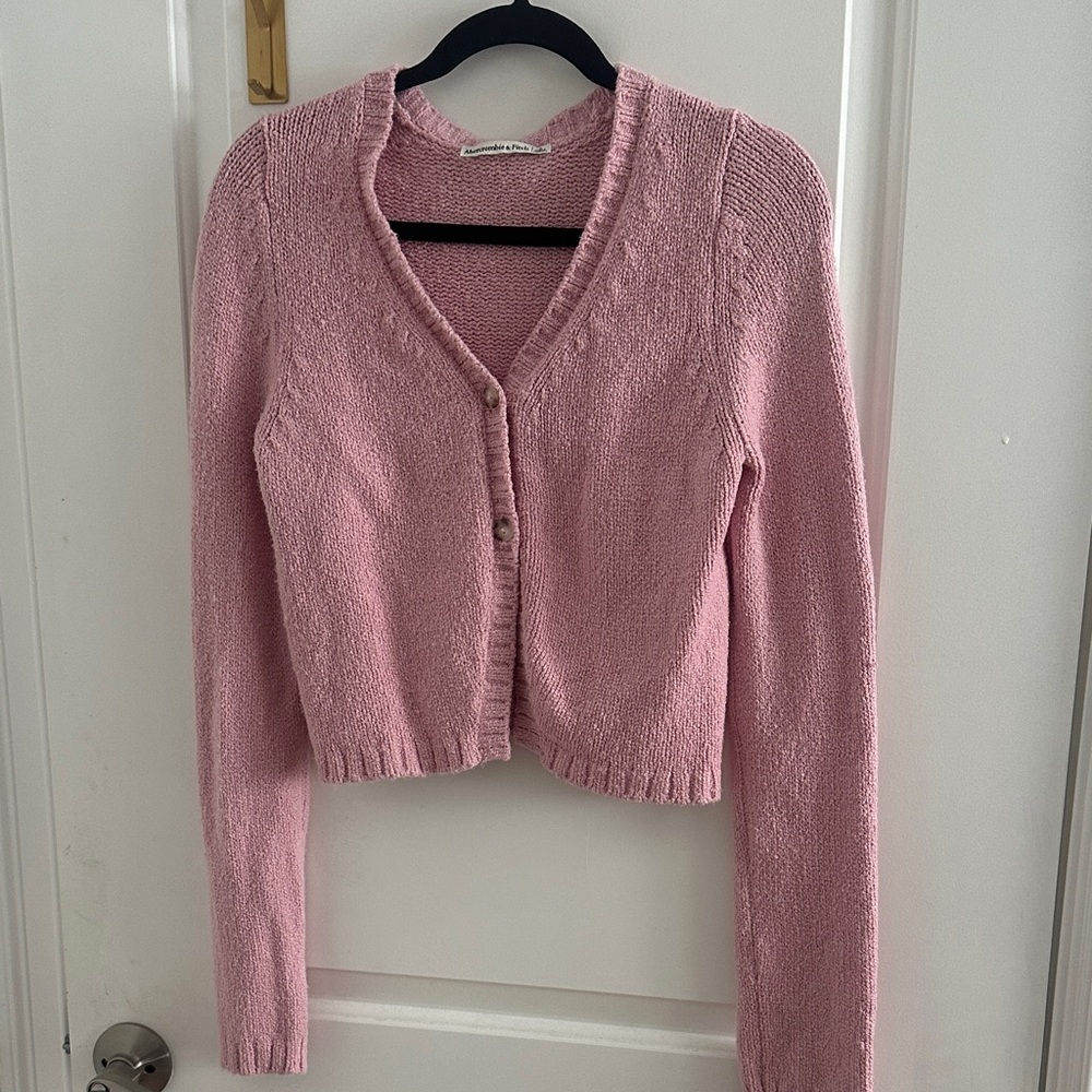 Abercrombie and Fitch Cropped Pink Women's Sweater
